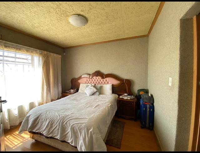 4 BEDROOM HOUSE FOR SALE IN STEEL PARK